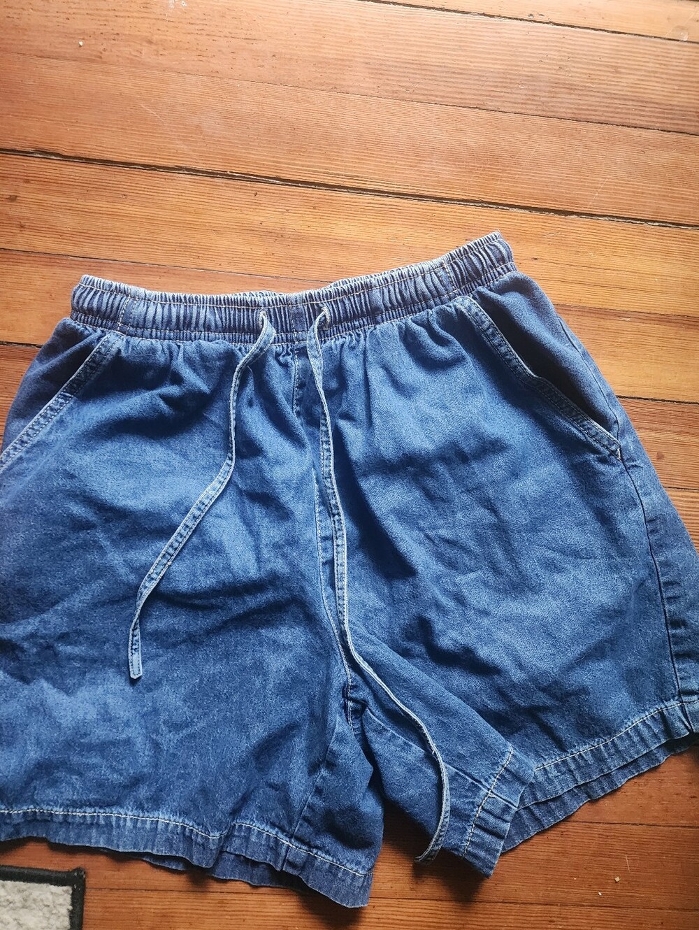 Erika Petites Women’s Casual Denim Blue Elastic-Waist Shorts - Small Petite